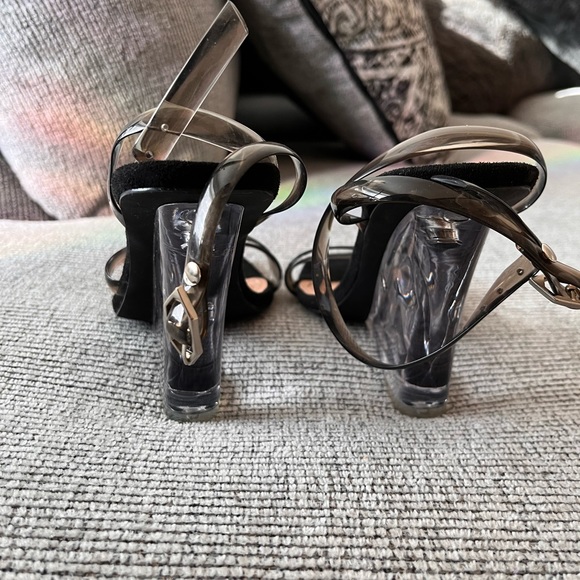 Fashion Nova Black Wedge Heels Size 6 - Picture 3 of 5